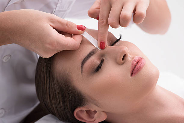 Servicios de Manicura, Pedicura, Cejas y Pestañas
